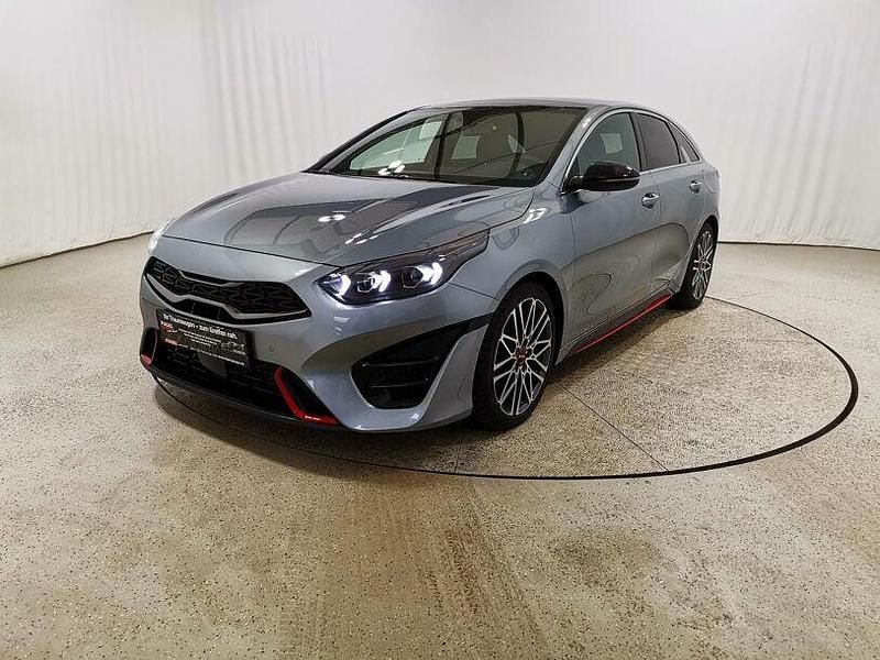 Gebraucht Kia ProCeed GT 204 PS (150 kW) 2023 Lunarsilber met. Kombi