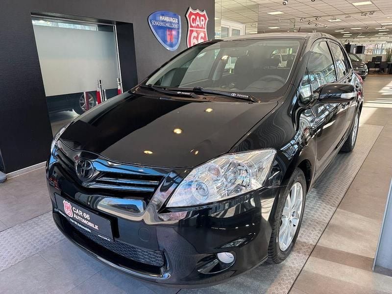 Gebraucht Toyota Auris Life 99 PS (72 kW) 2012 Schwarz Limousine