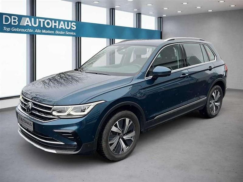 Gebraucht VW Tiguan Elegance 245 PS (180 kW) 2022 Blau SUV