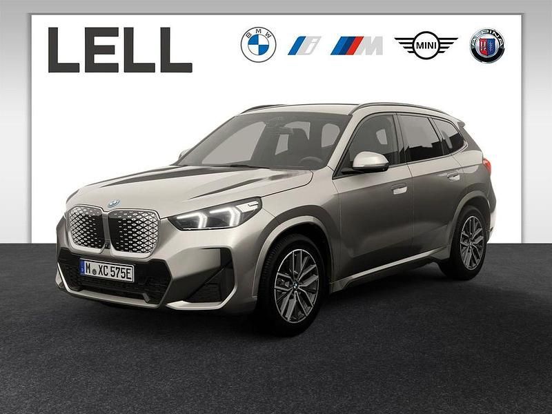 Grau Neu 2025 BMW iX1 M Sport SUV | 44.860 € (Fairer Preis) - Bild 1/4