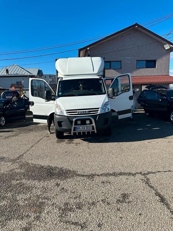 Gebraucht Iveco Daily 150 PS (110 kW) 2008 Weiß Limousine