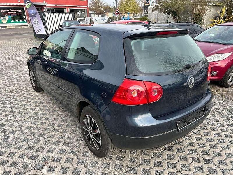 Gebraucht VW Golf V Trendline 80 PS (58 kW) 2007 Bluegraphit perleffekt Kleinwagen