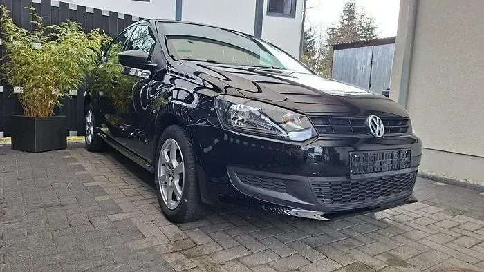 Gebraucht VW Polo 60 PS (44 kW) 2011 Schwarz Kleinwagen