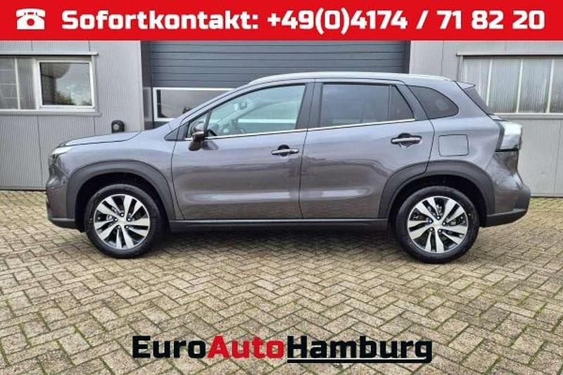 Titan dark gray pearl metallic Neu 2025 Suzuki SX4 S-Cross Comfort+ SUV | 25.590 € (Fairer Preis) - Bild 1/4