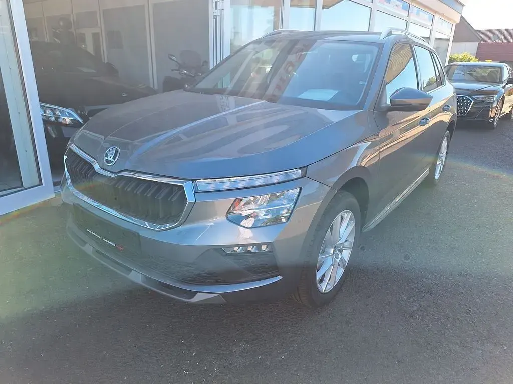 Neu Skoda Kamiq 150 PS (110 kW) 2026 Grau SUV