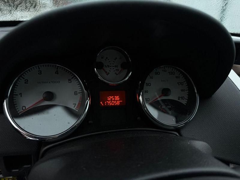 Gebraucht Peugeot 207 120 PS (88 kW) 2008 Grau Kombi