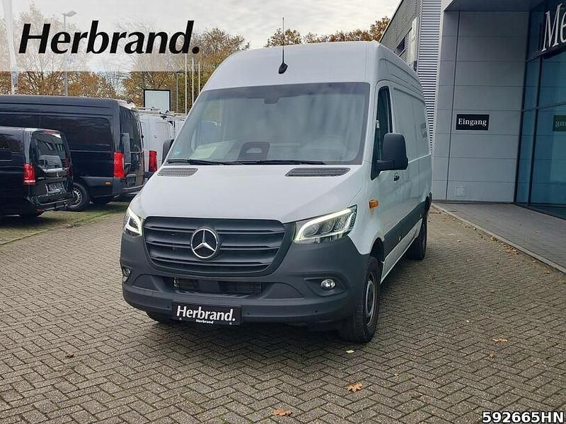 Weiss Gebraucht 2024 Mercedes Sprinter Van | 46.351 € (Etwas zu teuer) - Bild 1/4