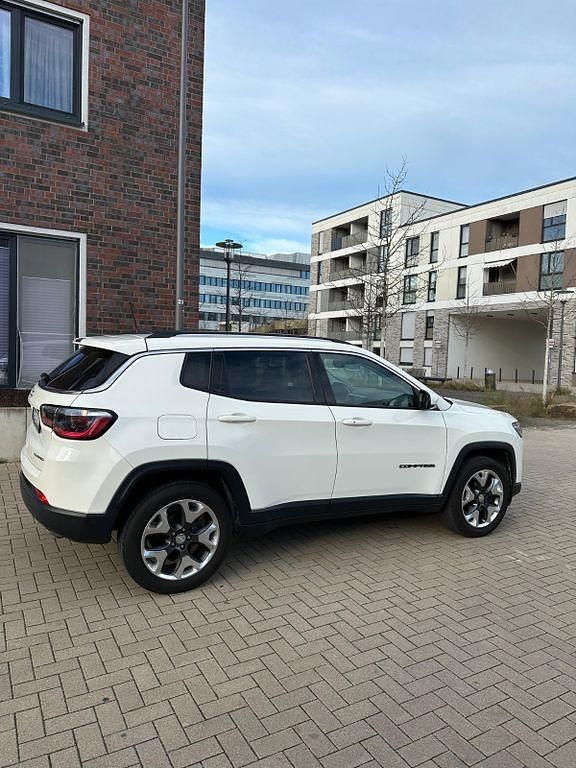 Gebraucht Jeep Compass Limited 170 PS (125 kW) 2019 Weiß SUV