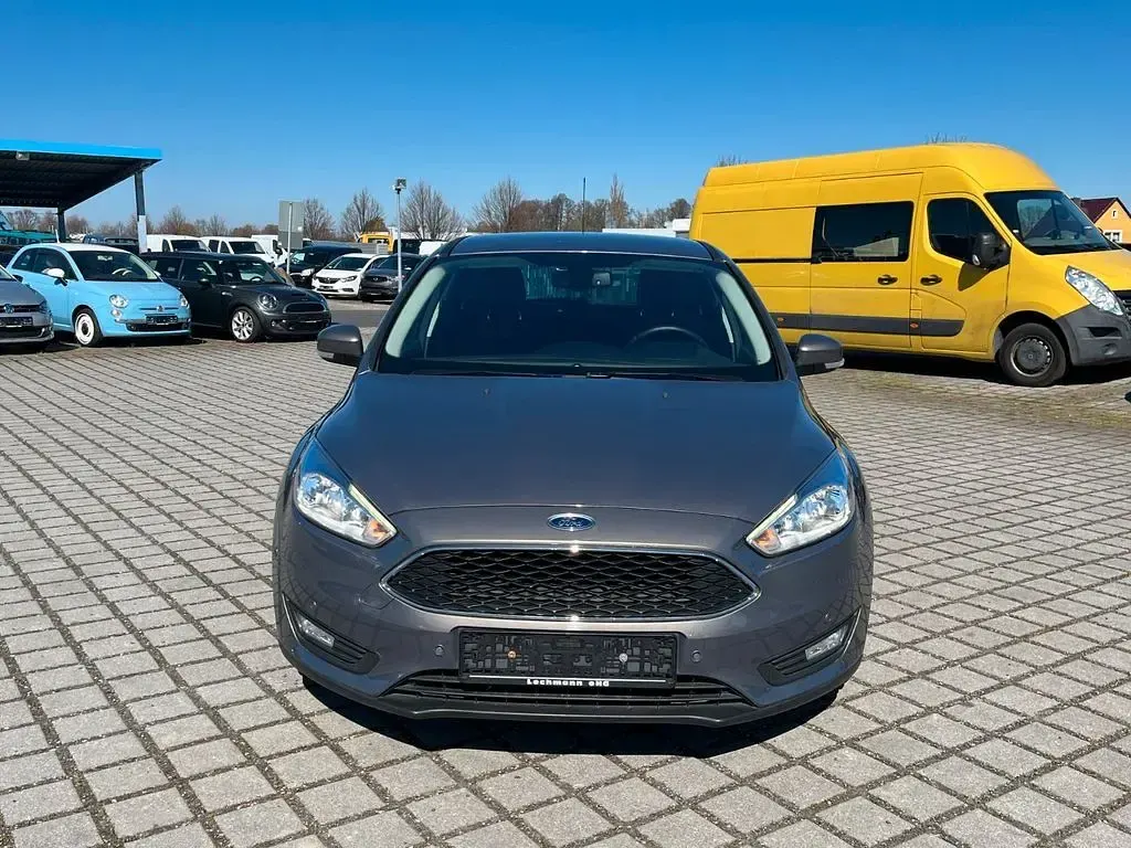 Gebraucht Ford Focus Business Edition 125 PS (91 kW) 2016 Grau Limousine