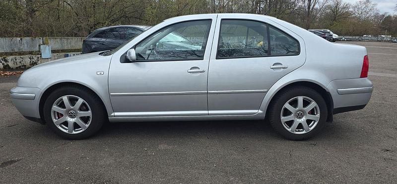 Gebraucht VW Bora Comfortline 110 PS (80 kW) 2003 Silber Limousine