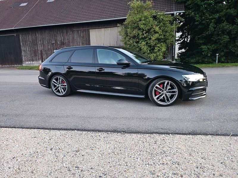 Gebraucht Audi A6 Ambiente 326 PS (239 kW) 2016 Schwarz Kombi