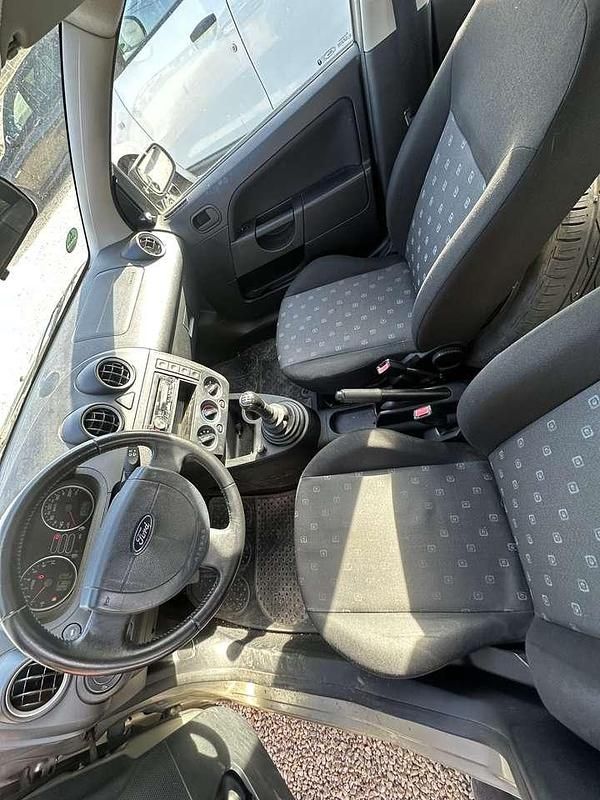 Gebraucht Ford Fiesta 69 PS (50 kW) 2004 Kleinwagen