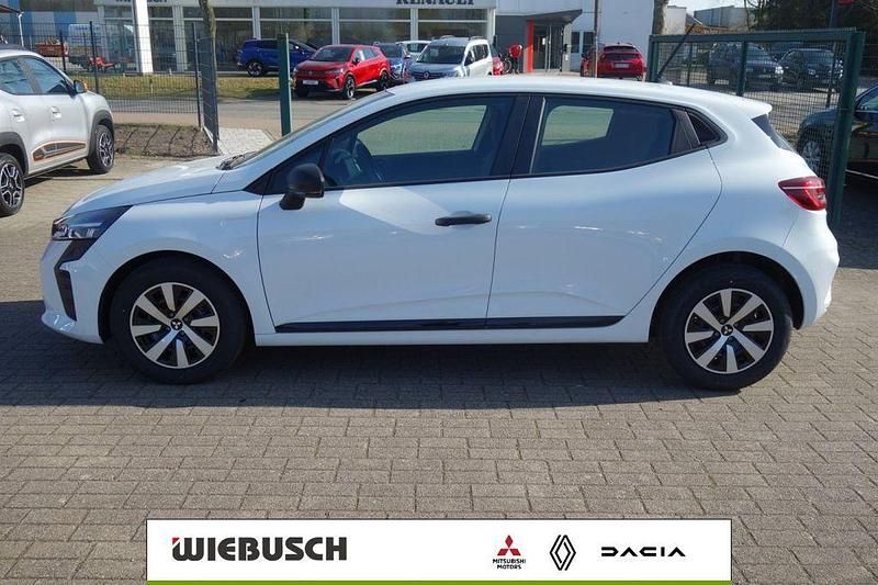 Gebraucht Mitsubishi Colt Basis 67 PS (49 kW) 2024 Weiß Limousine