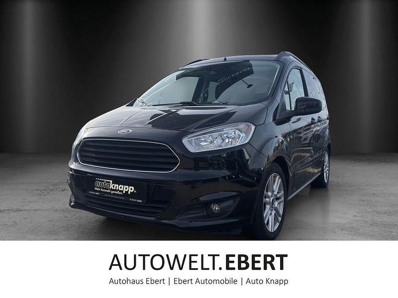 Schwarz Gebraucht 2016 Ford Tourneo Courier Titanium Van / Kleinbus | 11.490 € (Fairer Preis) - Bild 1/4