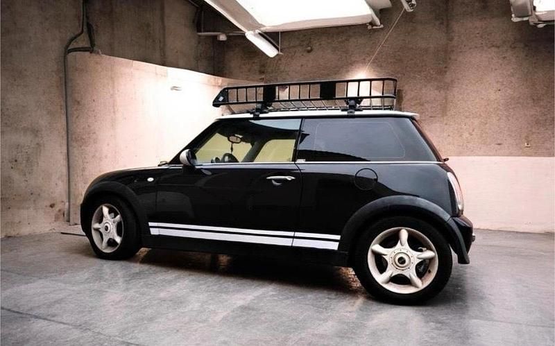 Usata Mini Cooper 115 CV (84 kW) 2002 Nero Utilitaria