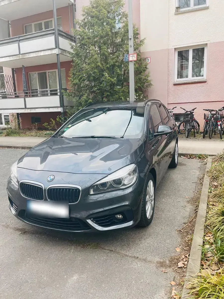 Gebraucht BMW 220 M Sport 190 PS (139 kW) 2016 Grau Van / Kleinbus