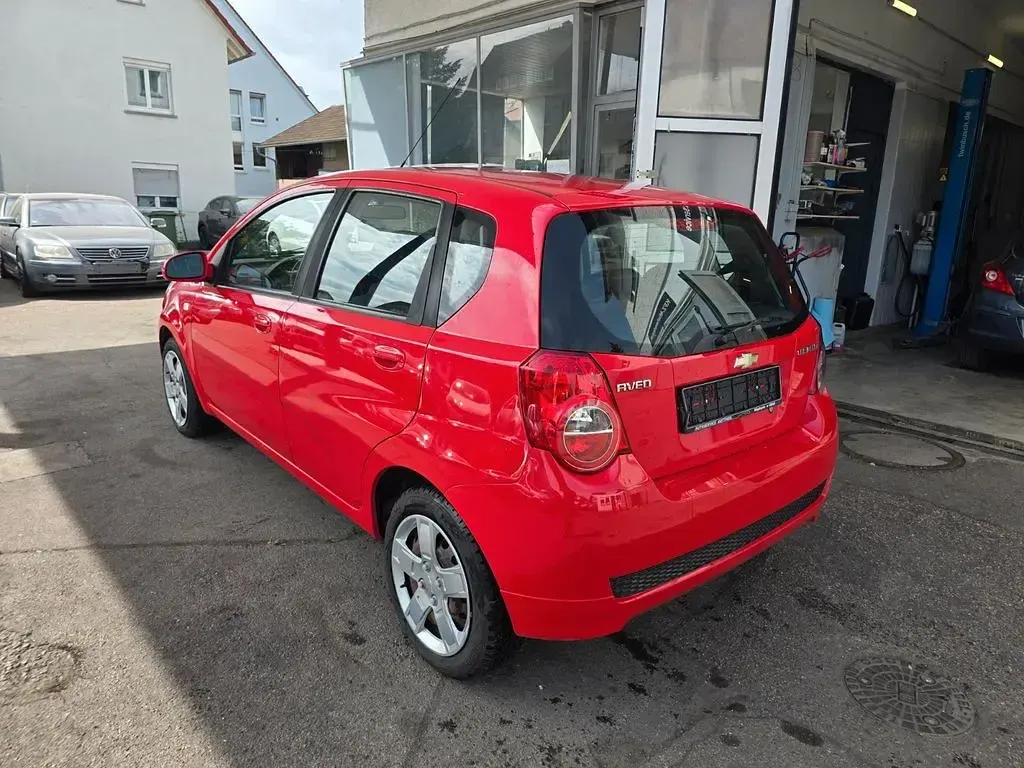 Gebraucht Chevrolet Aveo LS 84 PS (61 kW) 2010 Rot Kleinwagen