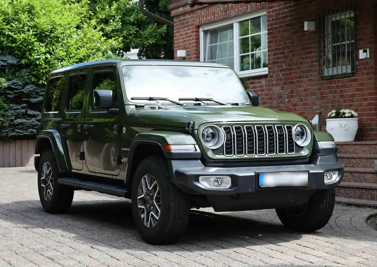 Gebraucht Jeep Wrangler Sahara 272 PS (200 kW) 2025 Grün SUV