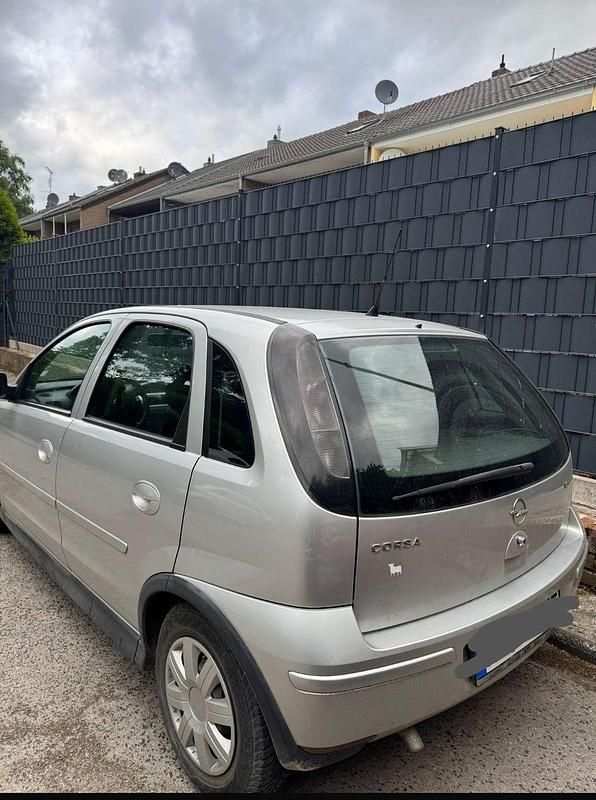 Gebraucht Opel Corsa 80 PS (58 kW) 2005 Silber Kleinwagen
