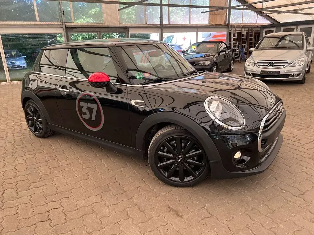 Gebraucht Mini ONE 102 PS (75 kW) 2019 Schwarz Kleinwagen