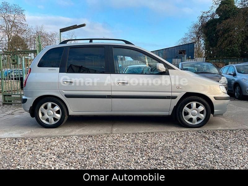 Gebraucht Hyundai Matrix 103 PS (75 kW) 2004 Silber Van / Kleinbus