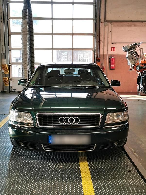Gebraucht 2000 Audi A8 Limousine | 13.400 € - Bild 1/4