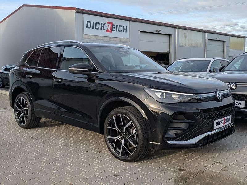 Schwarz Gebraucht 2025 VW Tiguan R-line SUV | 46.950 € (Fairer Preis) - Bild 1/4