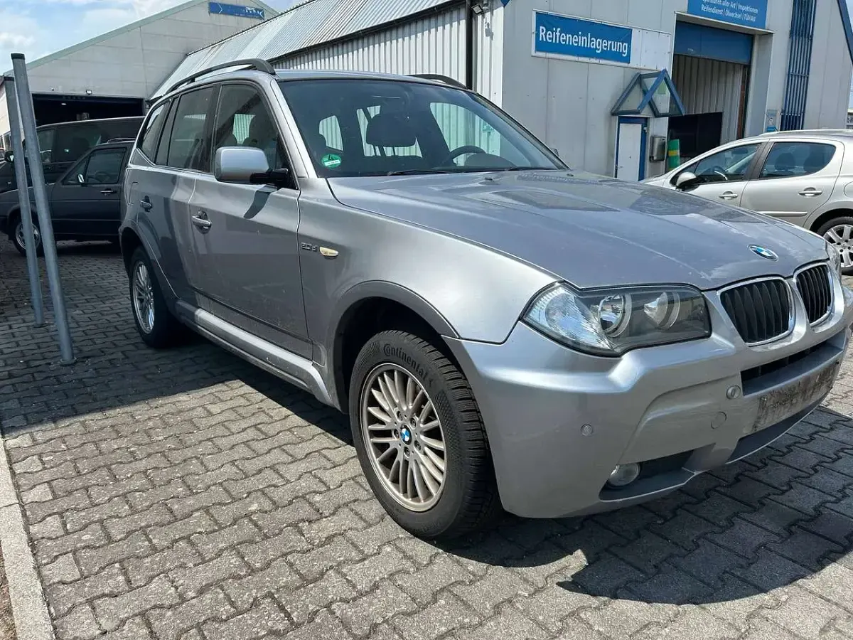 Gebraucht BMW X3 M Sport 177 PS (130 kW) 2008 Silbergrau metallic SUV
