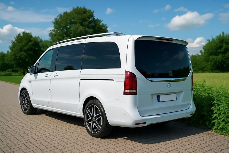 Gebraucht Mercedes V250 Avantgarde 190 PS (139 kW) 2017 Weiß Van / Kleinbus