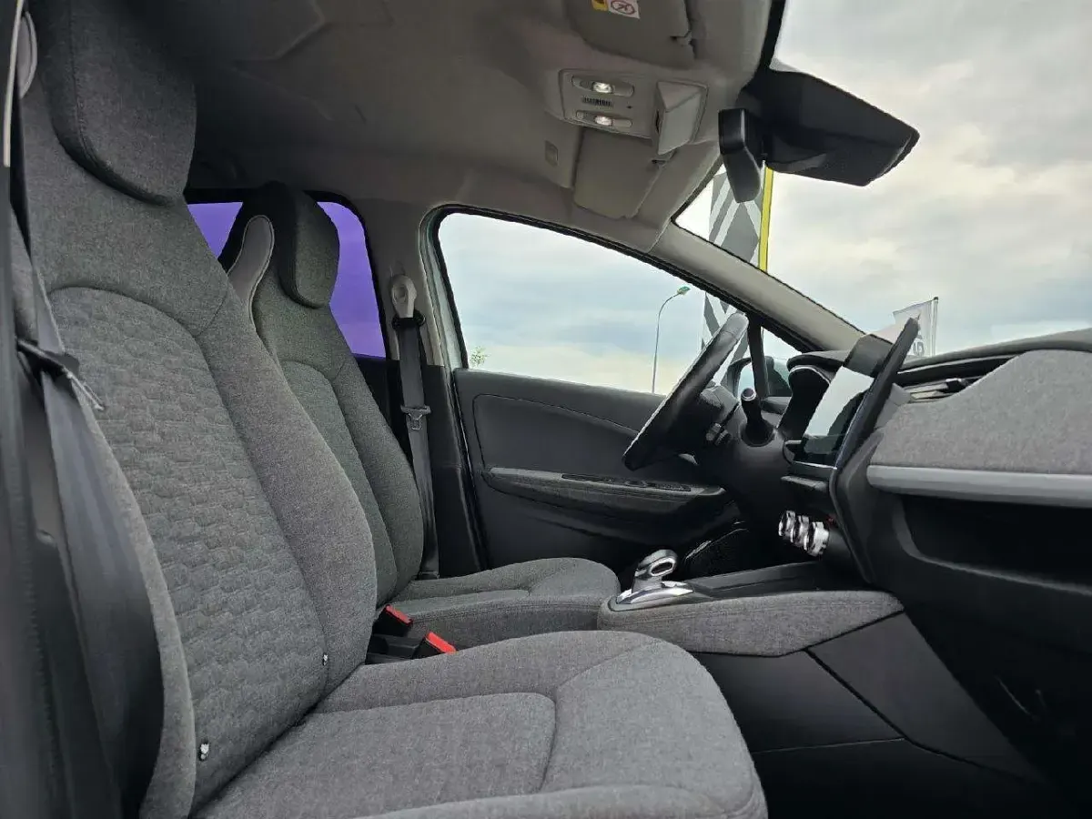 Gebraucht Renault Zoe Experience 50 kW (69 PS) 2020 Highland grey Kleinwagen