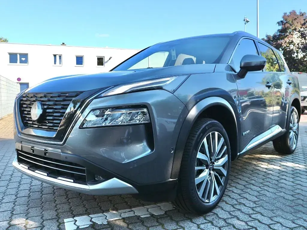 Neu Nissan X-Trail Tekna 204 PS (150 kW) 2026 Dark gray SUV