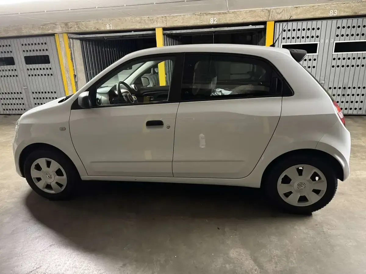 Gebraucht Renault Twingo Life 71 PS (52 kW) 2018 Weiß Kleinwagen