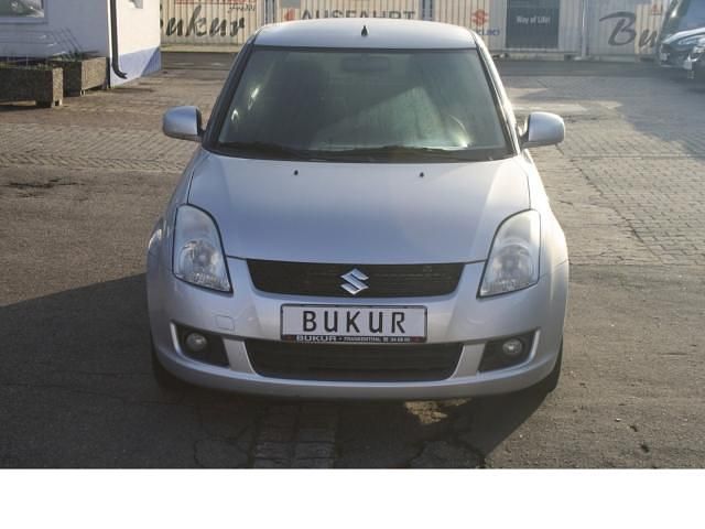 Silber Gebraucht 2008 Suzuki Swift Comfort+ Kleinwagen | 5.940 € (Teuer) - Bild 1/4