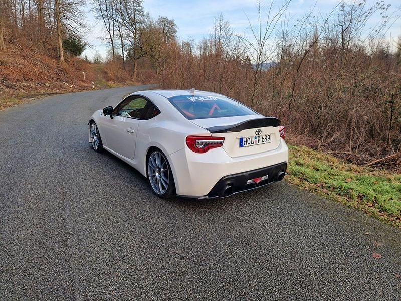 Gebraucht Toyota GT86 GT 200 PS (147 kW) 2015 Weiß Coupé