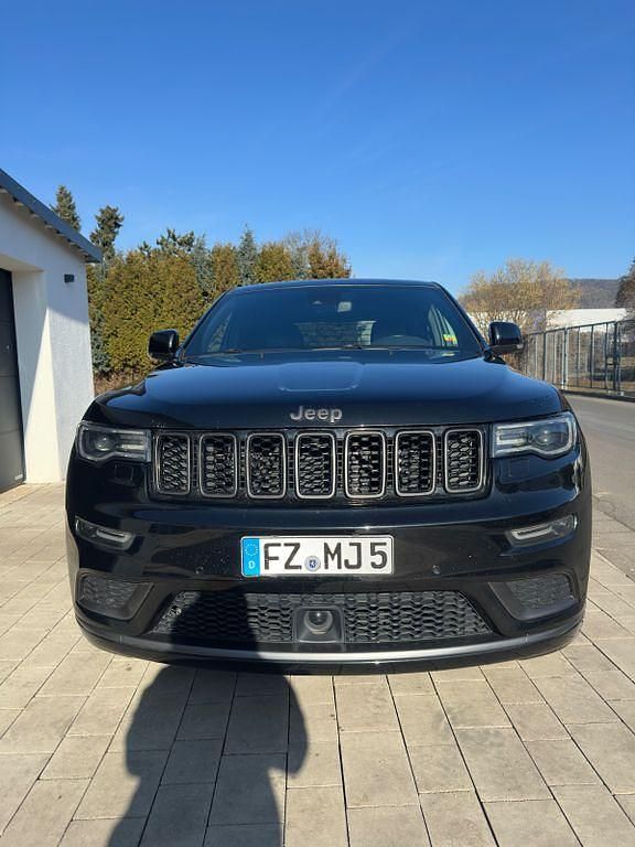 Gebraucht Jeep Grand Cherokee 250 PS (183 kW) 2019 Schwarz SUV