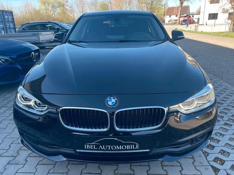 Gebraucht BMW 318 Advantage 136 PS (100 kW) 2017 Schwarz Kombi
