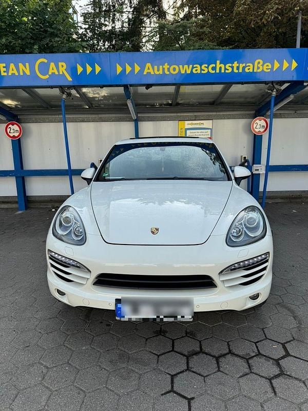 Gebraucht Porsche Cayenne 245 PS (180 kW) 2011 Weiß SUV