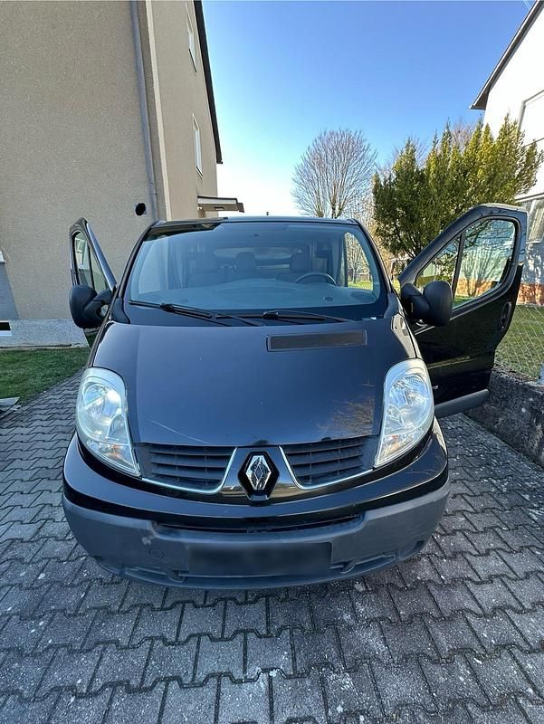 Gebraucht Renault Trafic 115 PS (84 kW) 2011 Schwarz Van / Kleinbus