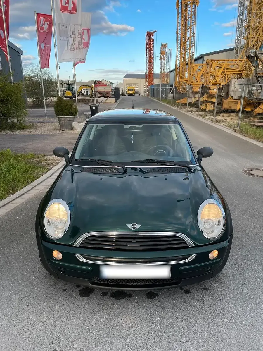 Usata Mini Cooper 90 CV (66 kW) 2004 Verde Utilitaria