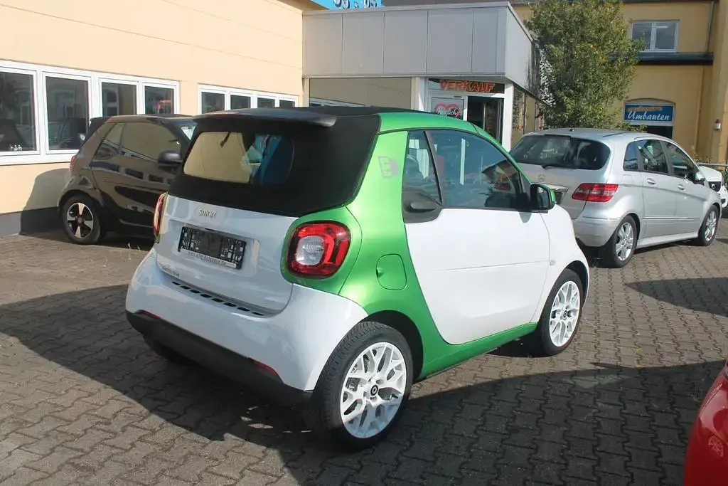 Gebraucht Smart ForTwo Cabrio 60 kW (82 PS) 2017 Grün Cabrio