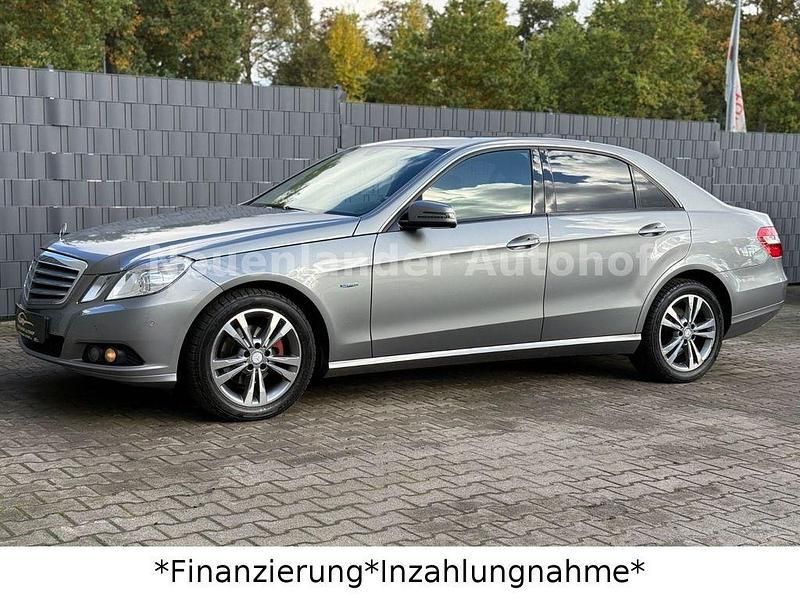 Gebraucht Mercedes E200 136 PS (100 kW) 2011 Silber Limousine