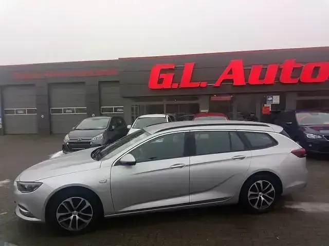Gebraucht Opel Insignia 140 PS (102 kW) 2019 Schwarz Kombi