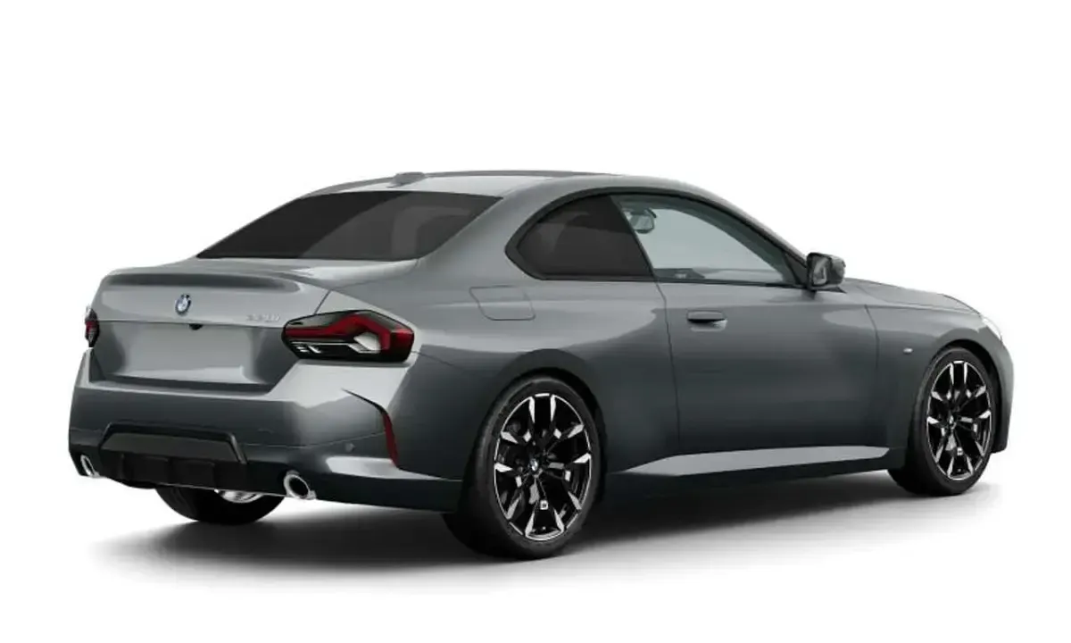 Gebraucht BMW 220 M Sport 184 PS (135 kW) 2025 Skyscraper grau met. Coupé