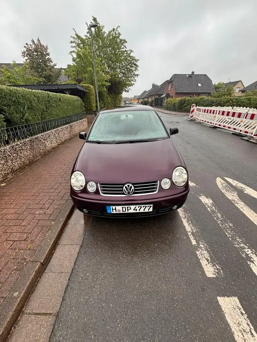 Gebraucht VW Polo 75 PS (55 kW) 2003 Rot Kleinwagen