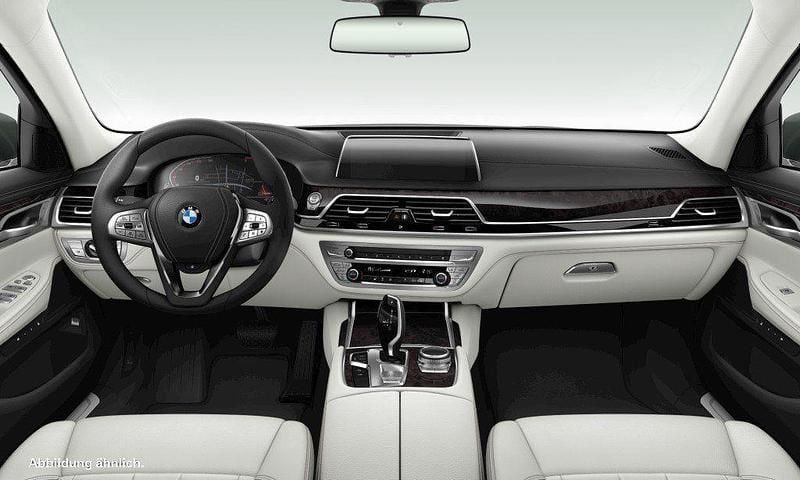 Second-hand BMW 730 265 CP (194 kW) 2019 Negru Berlinǎ