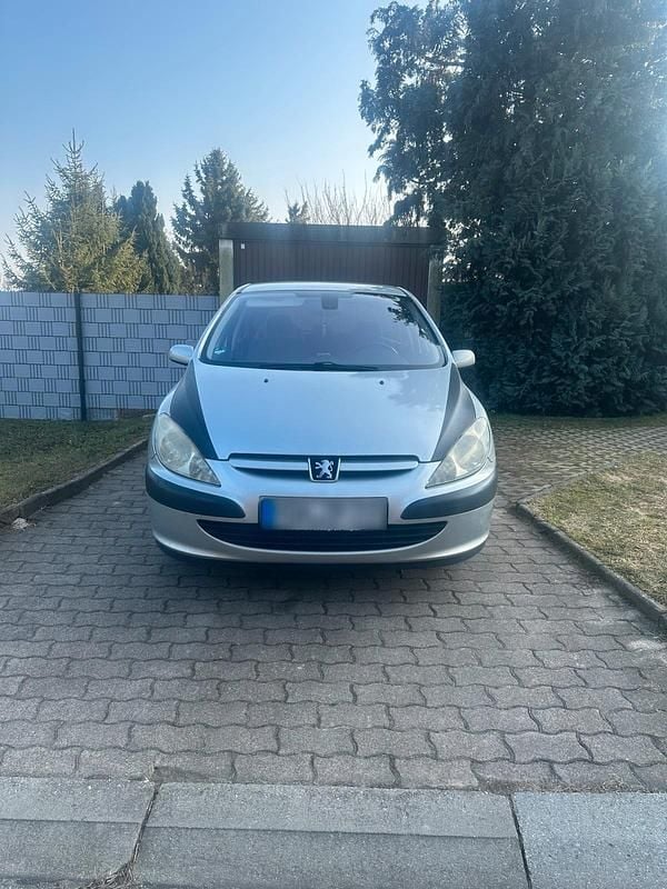 Gebraucht Peugeot 307 110 PS (80 kW) 2004 Silber Kleinwagen