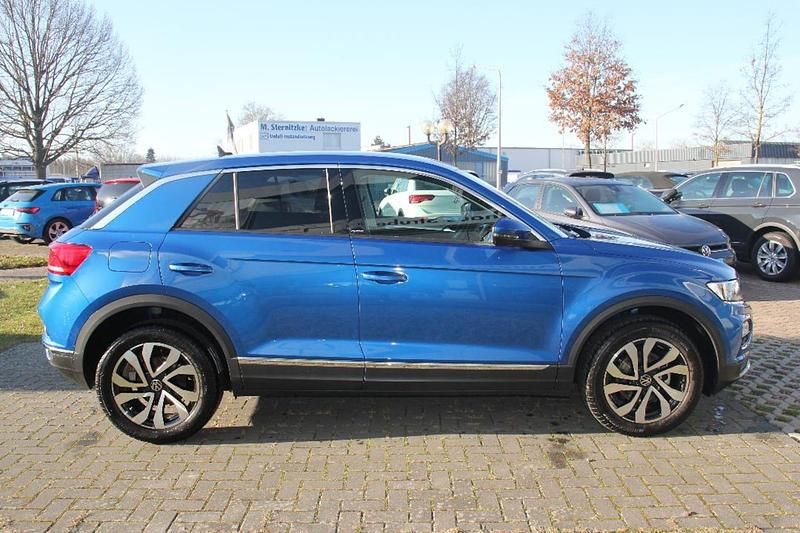 Gebraucht VW T-Roc Active 110 PS (80 kW) 2022 Blau SUV
