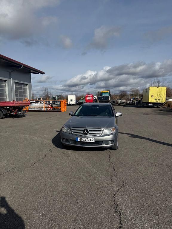 Gebraucht Mercedes C180 Elegance 156 PS (114 kW) 2007 Silber Limousine