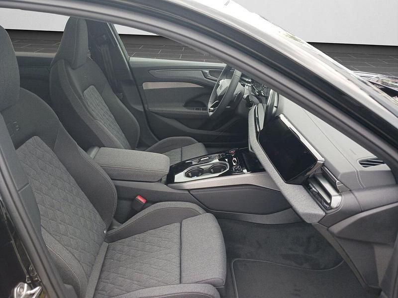 Gebraucht Audi A6 Ambiente 204 PS (150 kW) 2025 Mythosschwarz metallic (metallic) Limousine