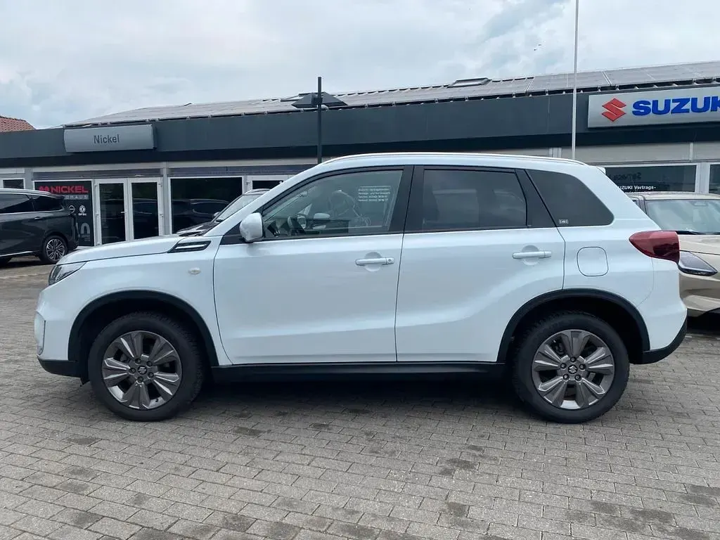 Gebraucht Suzuki Vitara Comfort 129 PS (94 kW) 2022 Weiß SUV